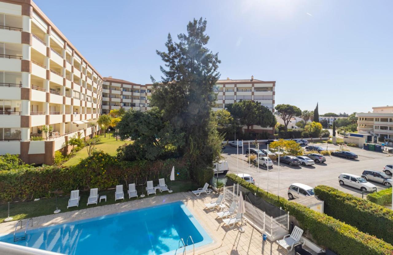 Zarco - Cosy Apartment In Vilamoura With A Balcony With View To The 2 Swimming Pools - Near The Beach & The Marina Quarteira Exterior photo