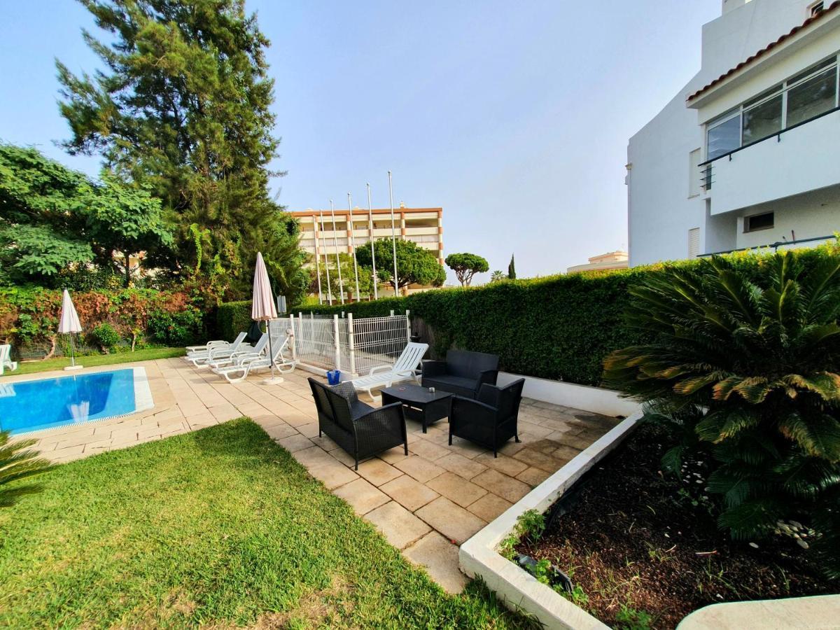 Zarco - Cosy Apartment In Vilamoura With A Balcony With View To The 2 Swimming Pools - Near The Beach & The Marina Quarteira Exterior photo