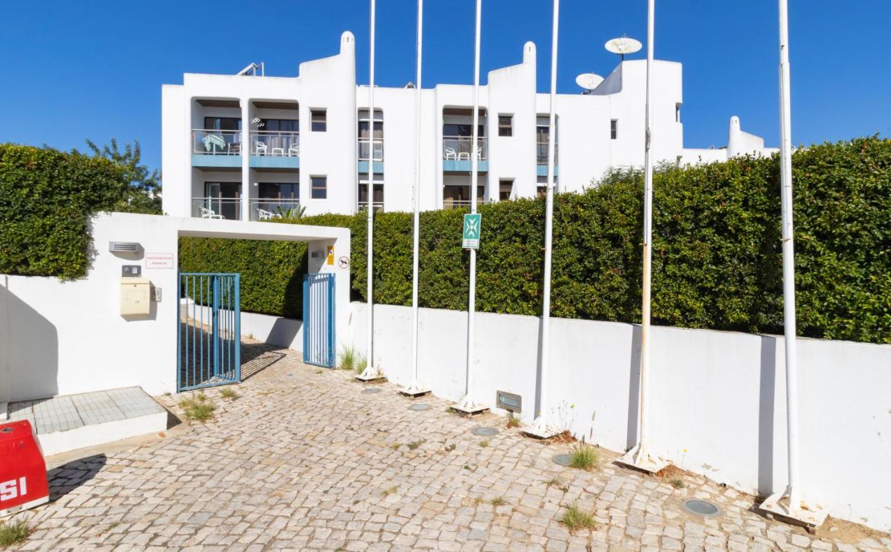 Zarco - Cosy Apartment In Vilamoura With A Balcony With View To The 2 Swimming Pools - Near The Beach & The Marina Quarteira Exterior photo